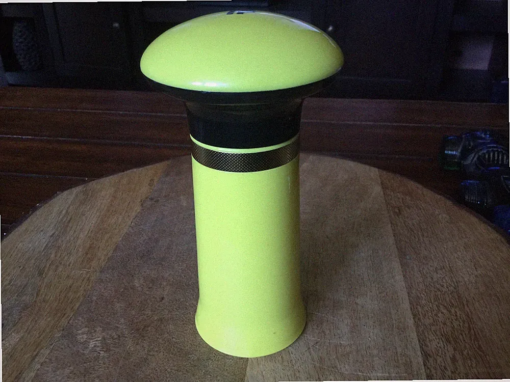 Brush perfume